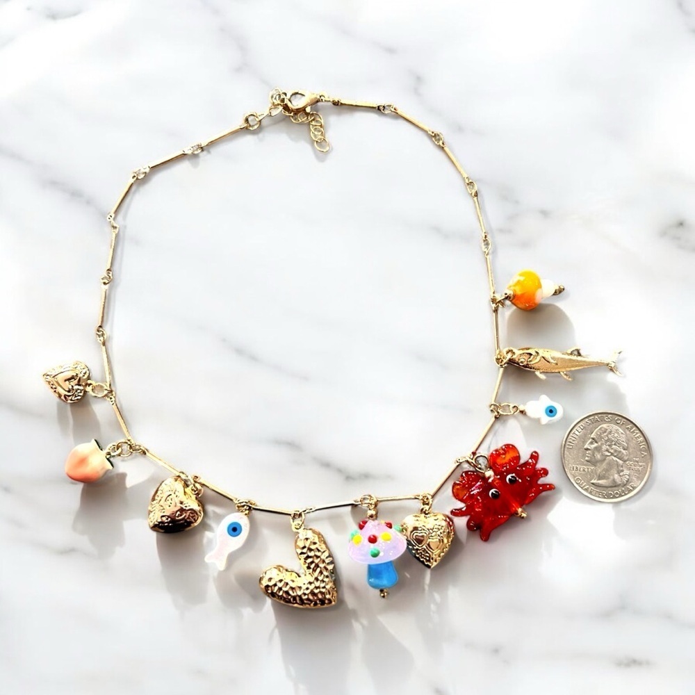 Adorable gold toned summer fun charm necklace. Crab boils here we come! - Picture 15 of 17